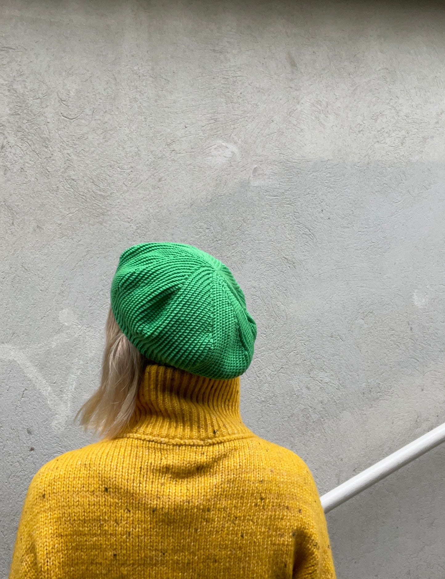 SWIRL BERET crochet pattern